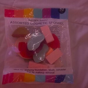 Cosmetic sponges for makeup